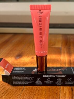 NWT: Danessa Myricks Beauty GlossWork 4D Plumping Lip Gloss in Hot Girl Peach